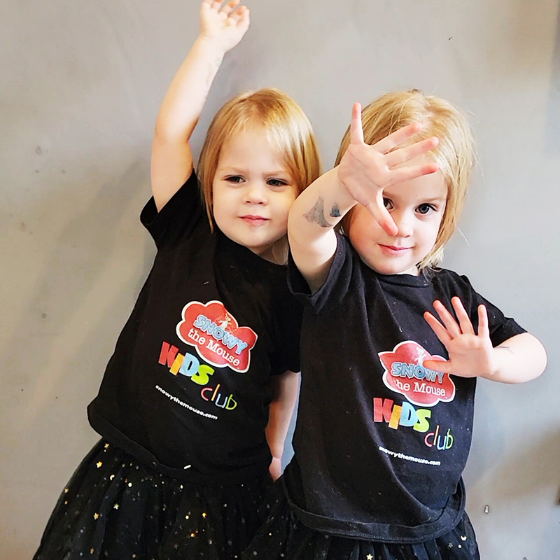 snowy-kids-club-twins-4